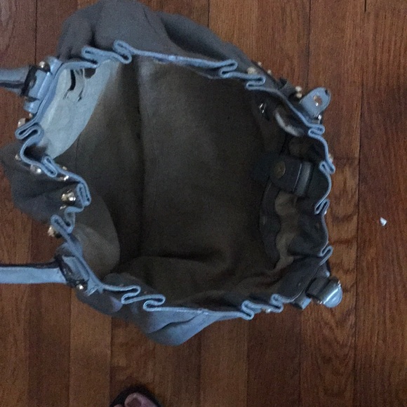 COPY - Gucci soft gray leather over the shoulder… - Picture 2 of 12